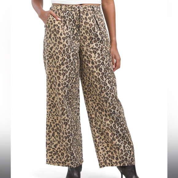 Cheetah wide leg Jeans - Picture 6 of 6
